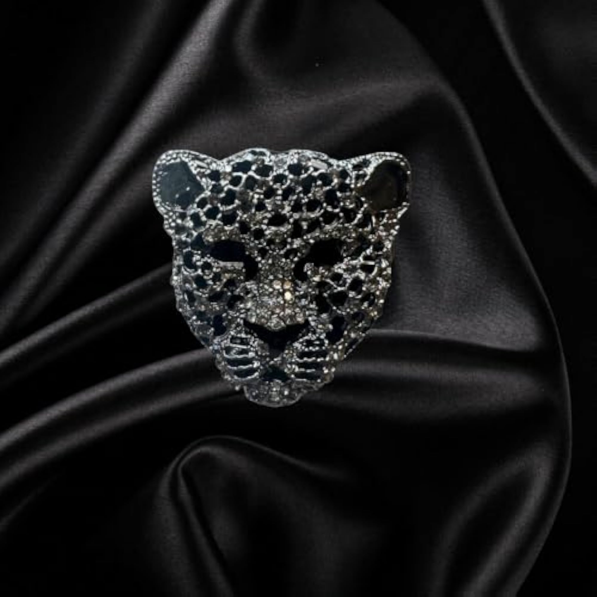 Crystal Studded Leopard Face Lapel Pin for Men & Women
